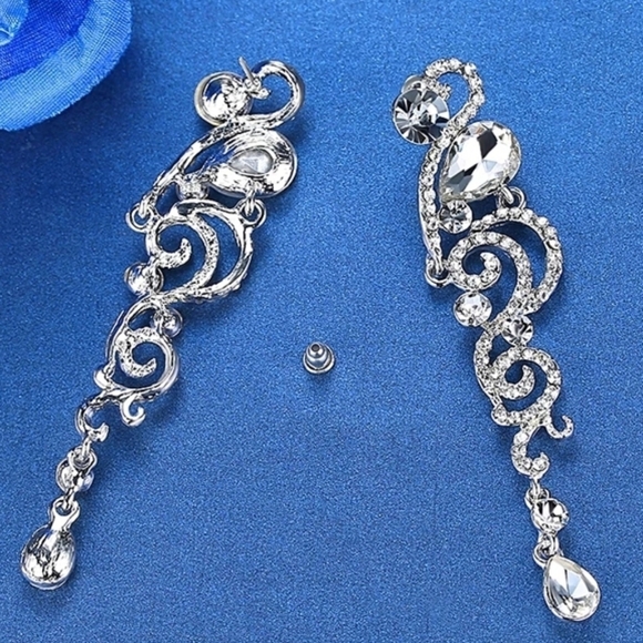 Crystal Drop Earrings, Silver Bridal Earrings Prom Earrings - Picture 2 of 4